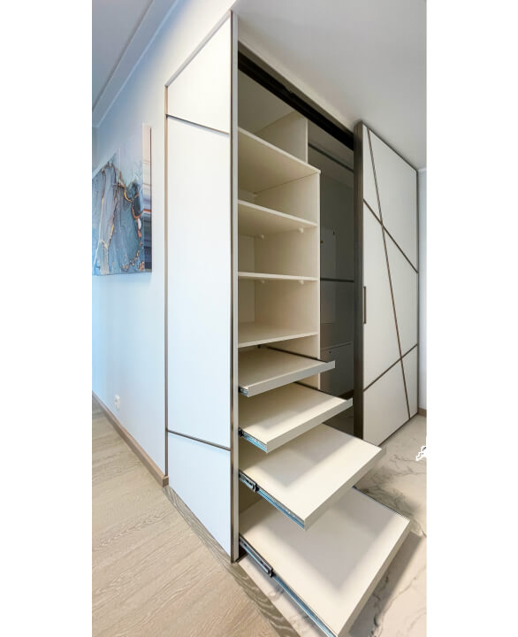 15 sisseehitatud kapp