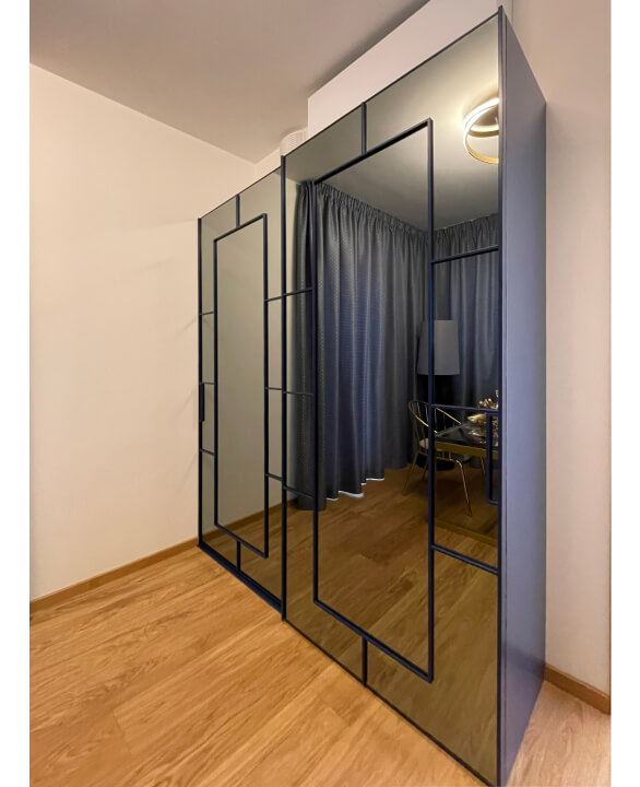 32 Liuguksed peegliga